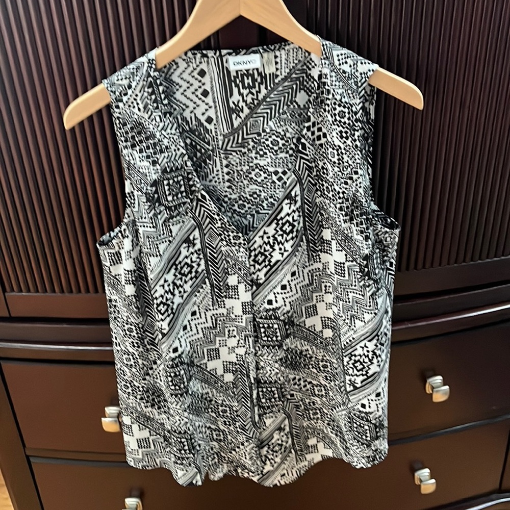 DKNY-C top